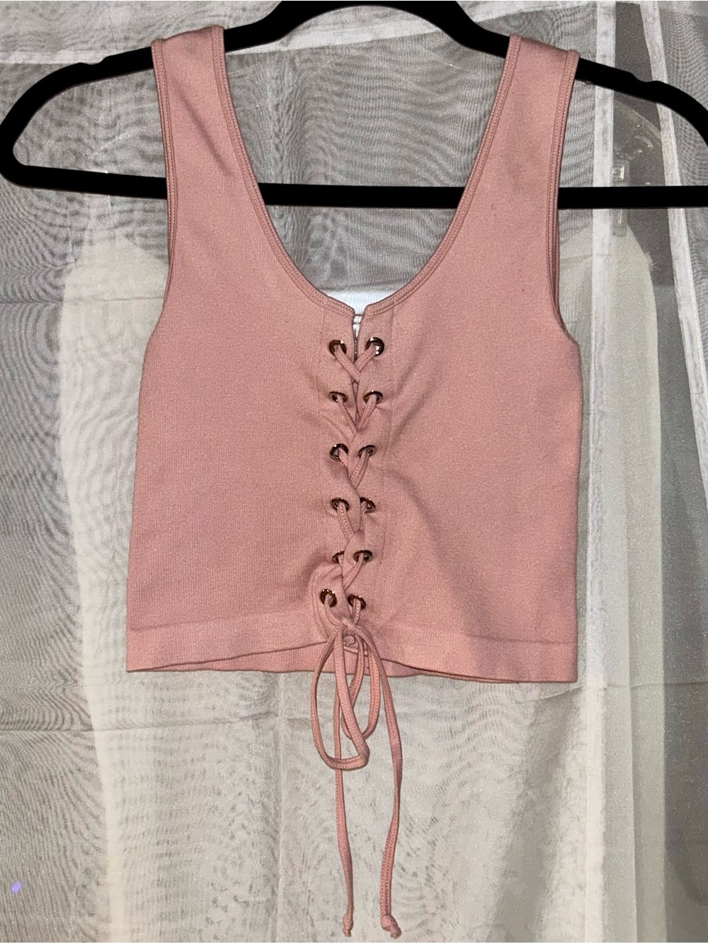 S - Women's Lace-Up Cropped Tank Top - Pink